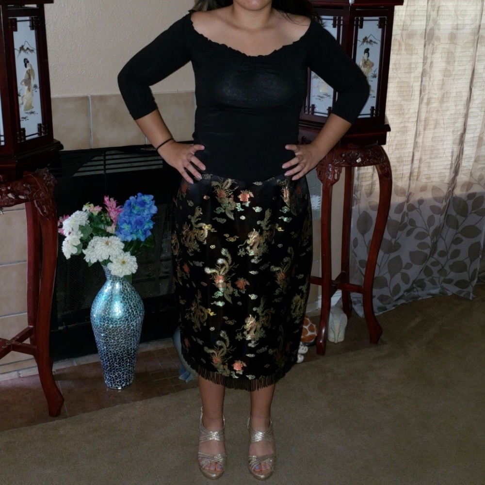 🐉🔥🐲!!Asian skirt!!🐲🔥🐍 - Picture 2 of 4